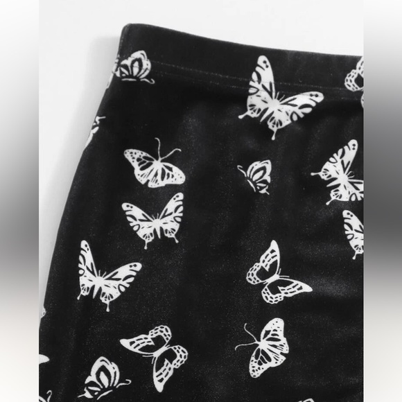 Butterfly print slit her skirt - Picture 2 of 5